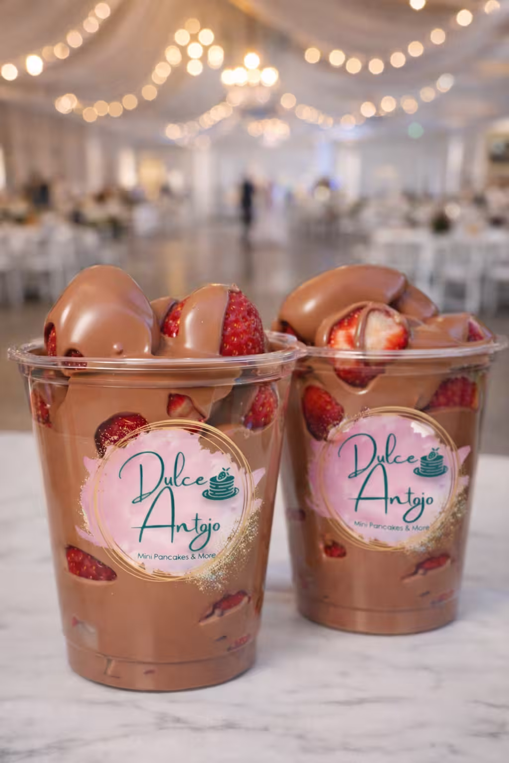 Fresa cup with cream